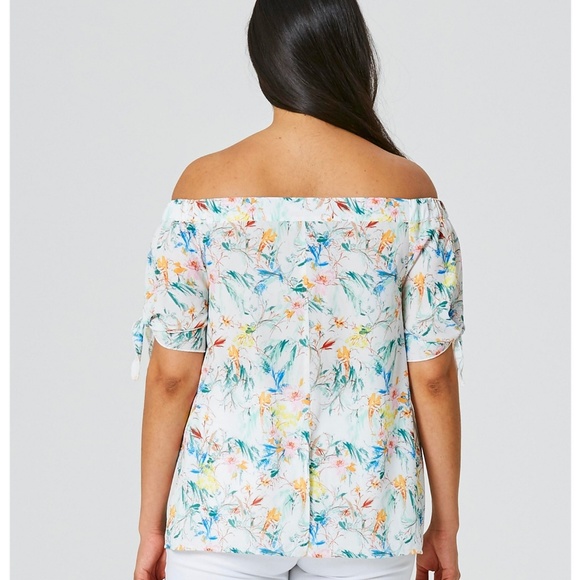 Cold shoulder top - Picture 2 of 4